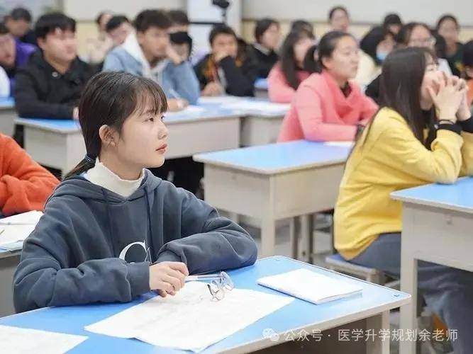 2025年护士执业资格考试安排！报名时间，考试科目、考试时间等！