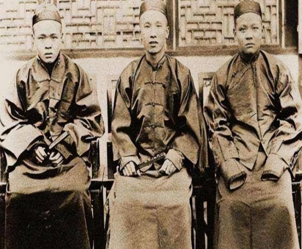 末代状元郎刘春霖：刚中状元大清就亡了，他在民国待遇怎么样？