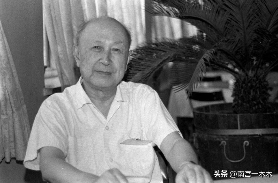 50年代，钱学森在美国时待遇怎么样？知道他的收入以后，由衷钦佩