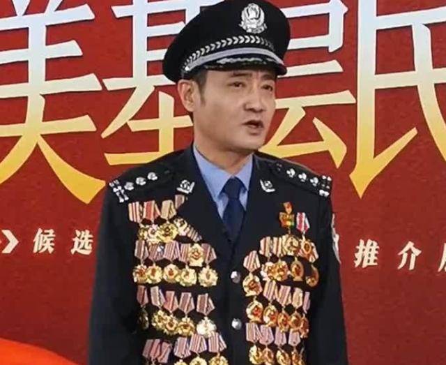 程鹏：立下4次一等功，荣誉证书重达7公斤，如今待遇怎么样？