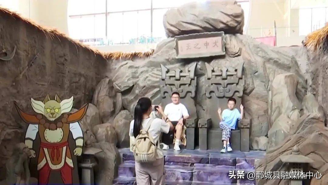 看完电影买周边！千亿级市场的“破圈”逻辑